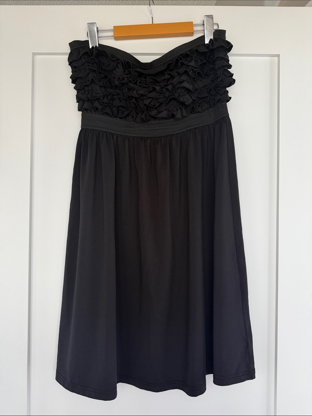 Kensie Black Ruffled Strapless Dress